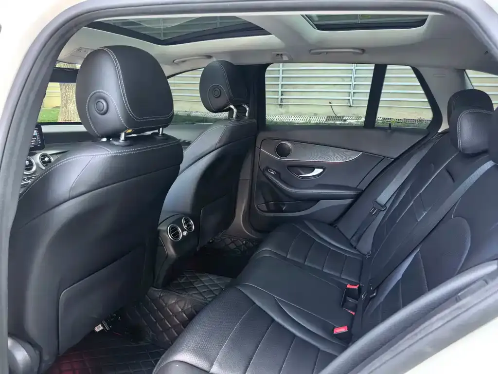 Mercedes-Benz C-Class (Import) — фото 2