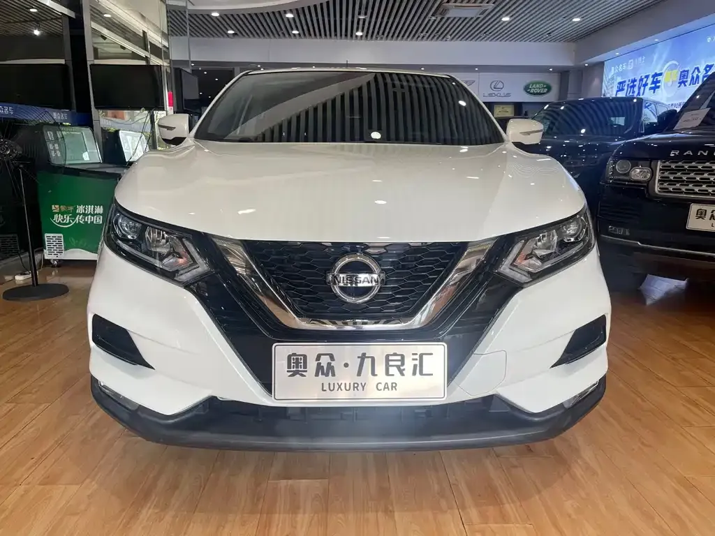 Nissan Qashqai — фото 9