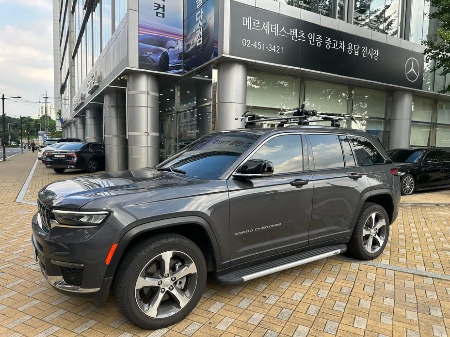 Jeep Cherokee — фото 8