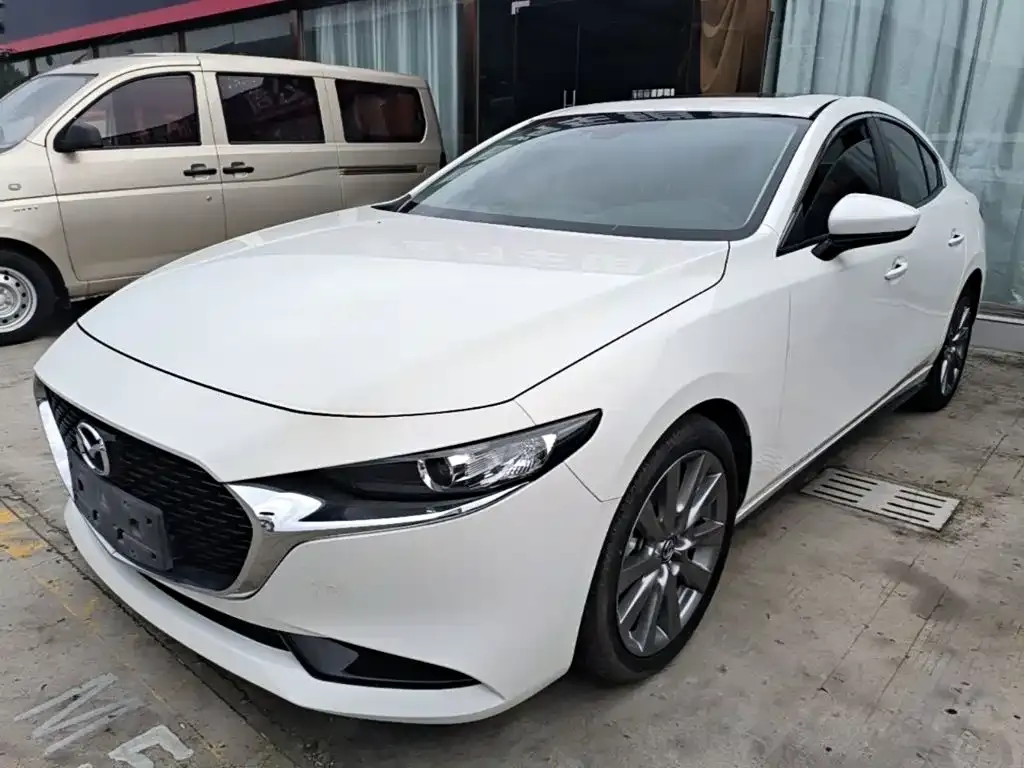 Mazda 3 Axela — фото 10
