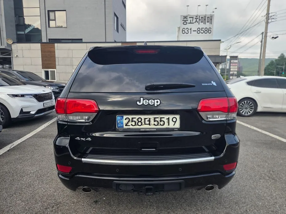 Jeep Cherokee — фото 5