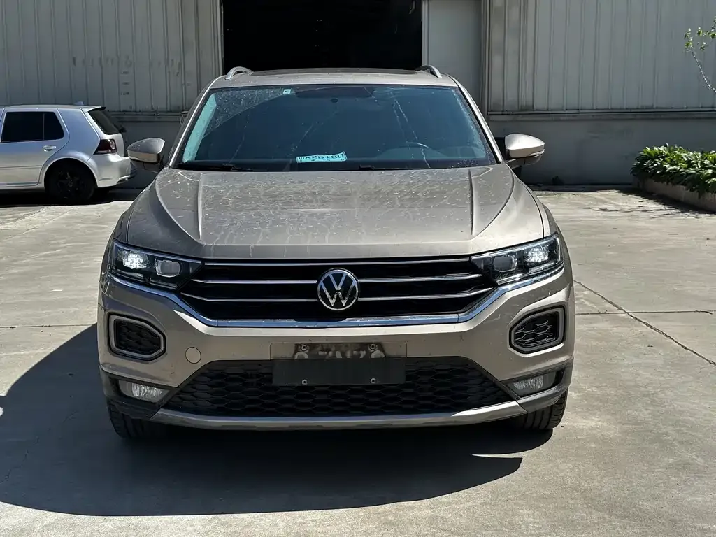 Volkswagen T-Roc — фото 2