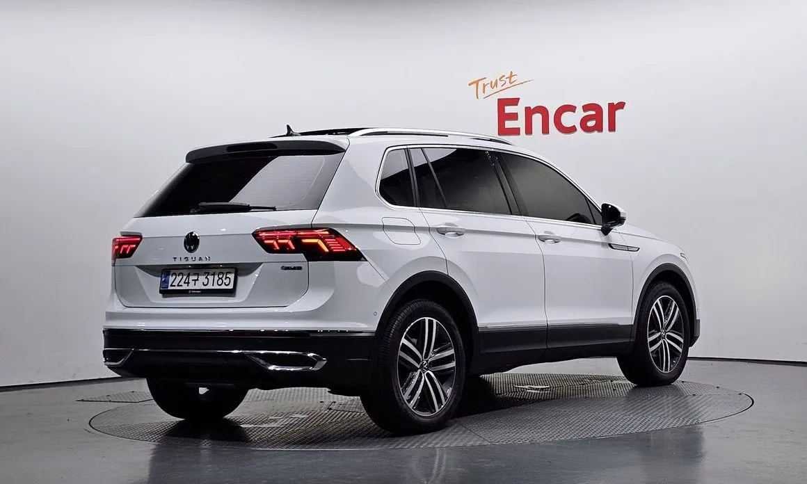 Volkswagen Tiguan — фото 4