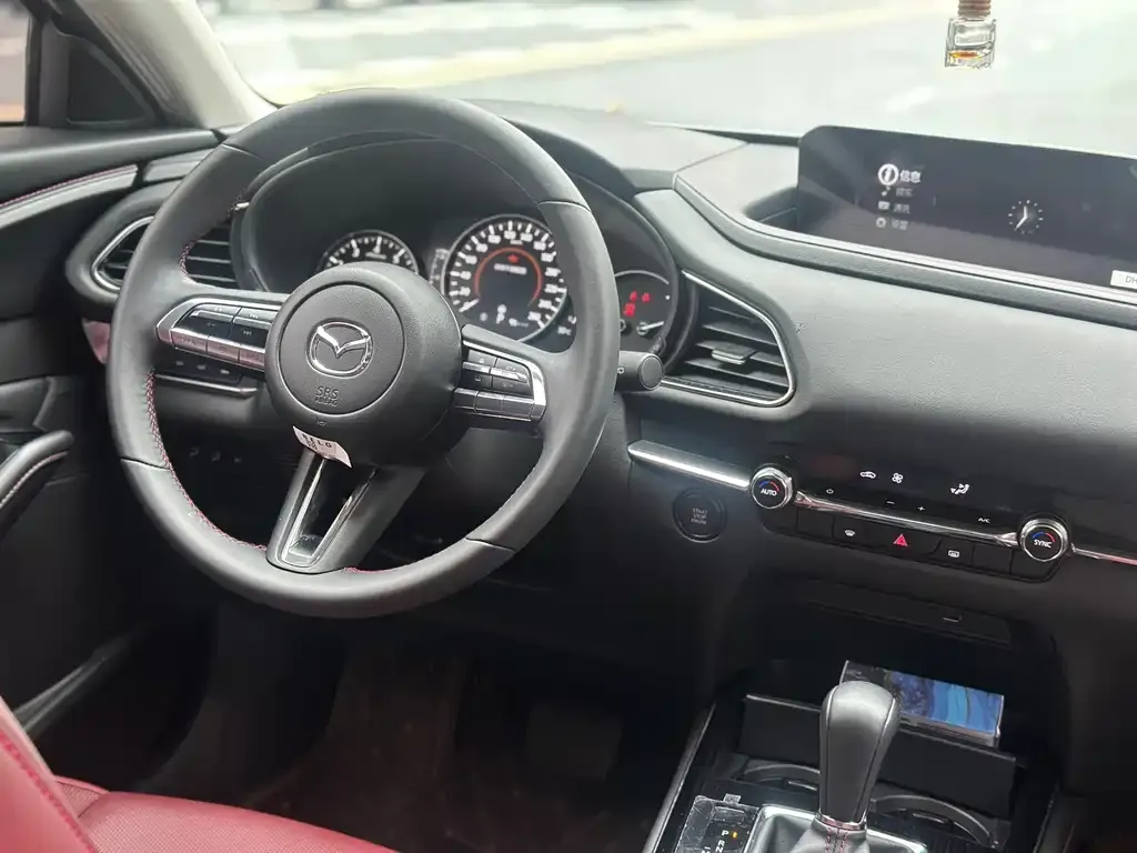 Mazda CX-30 — фото 3