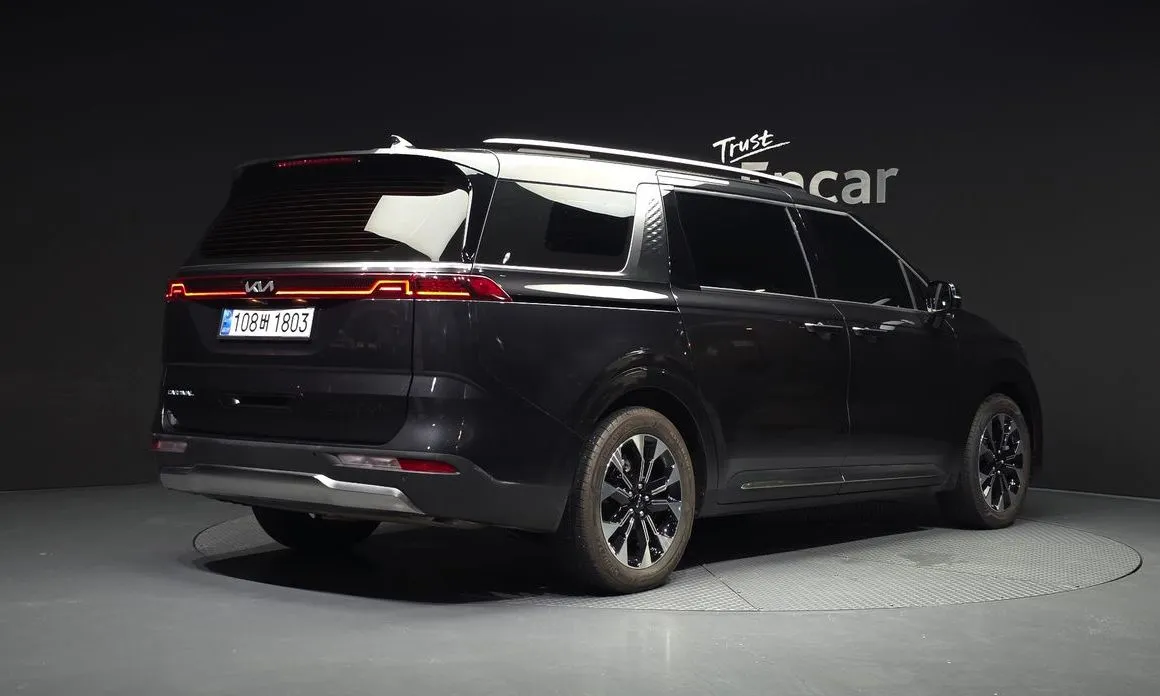 Kia Carnival — фото 4