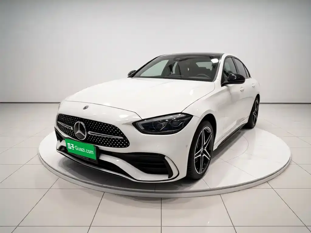 Mercedes-Benz C-Class — фото 1
