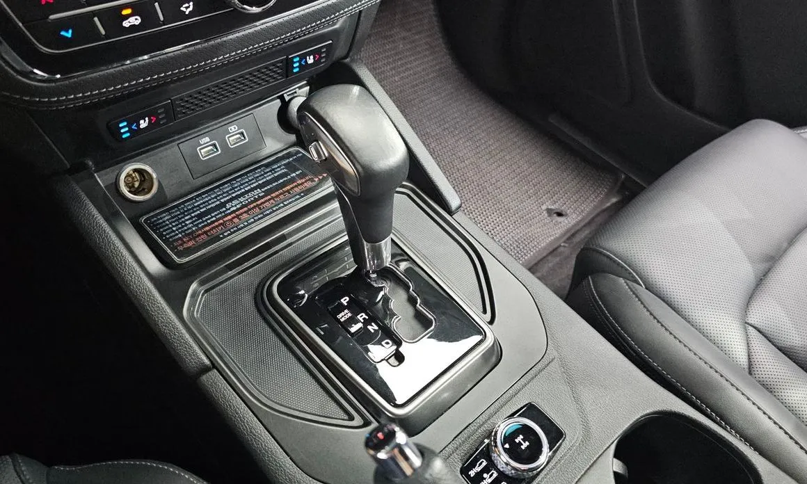 KG Mobility (Ssangyong) Rexton — фото 10