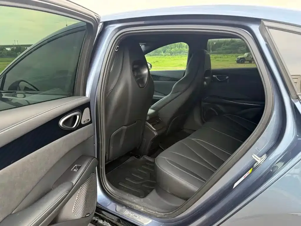 BYD Seal — фото 4