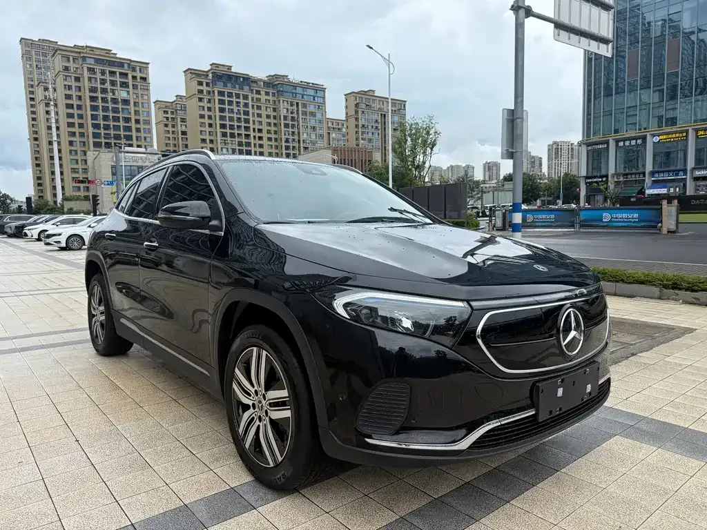 Mercedes-Benz EQA — фото 10