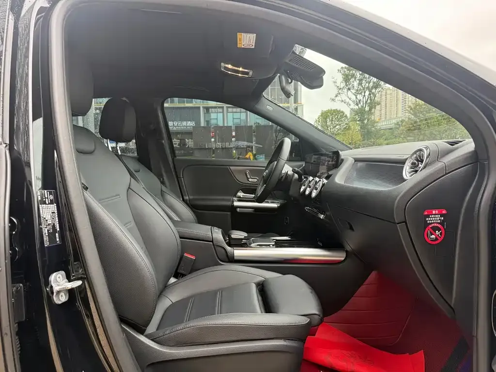 Mercedes-Benz EQA — фото 2