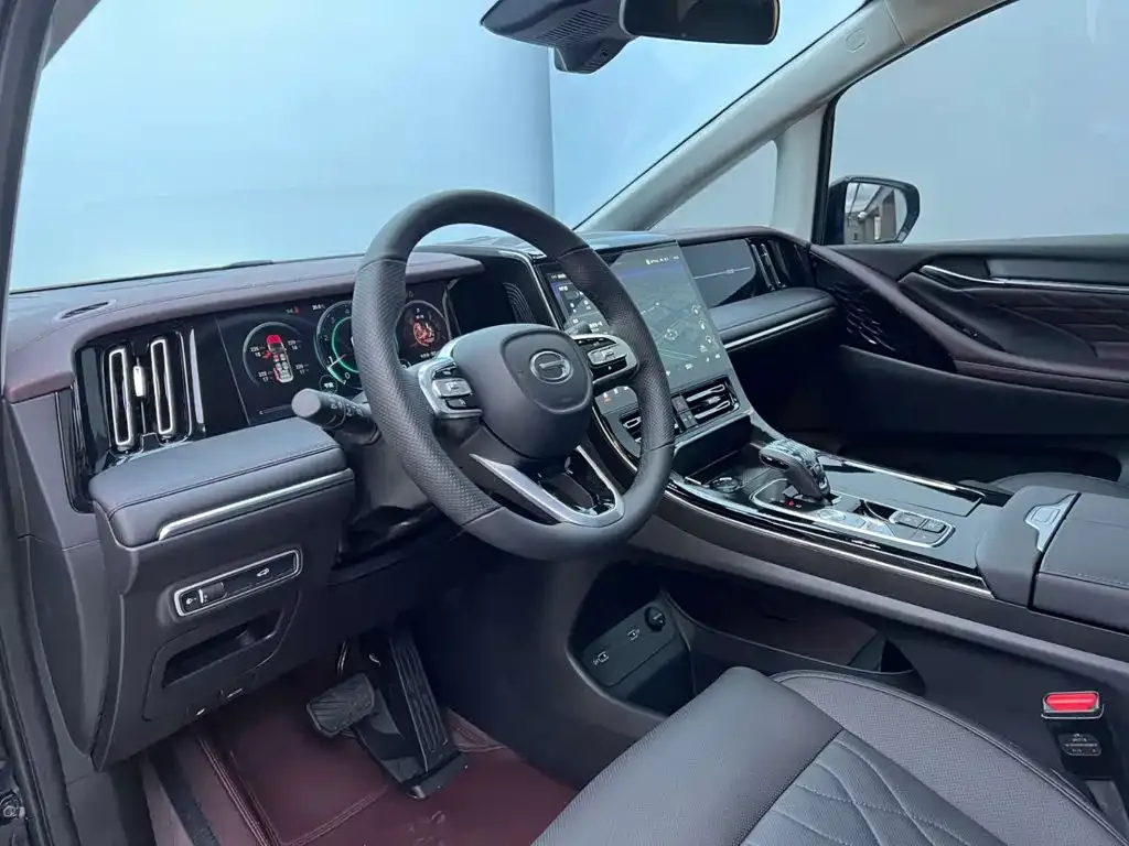 GAC Motor Trumpchi M8 — фото 8