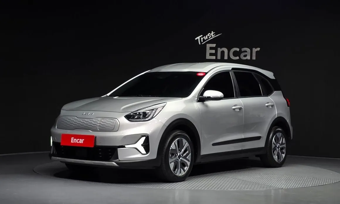 Kia Niro — фото 1