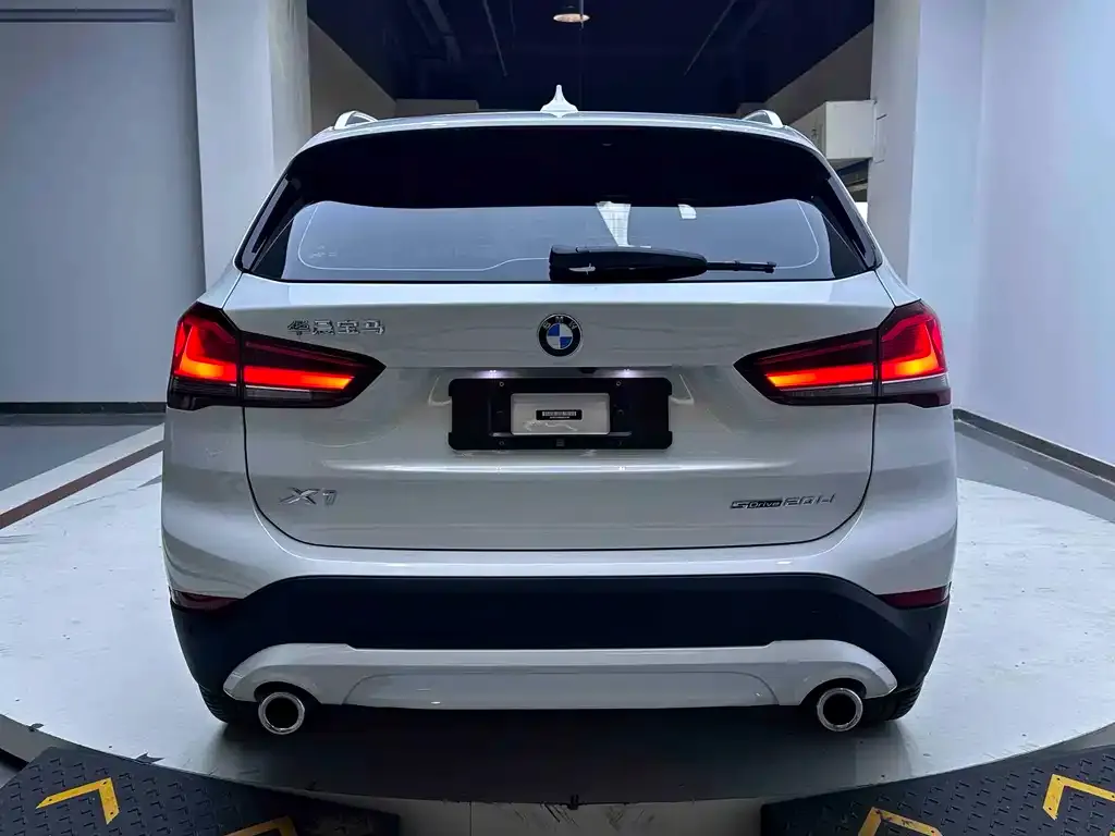 BMW X1 — фото 4