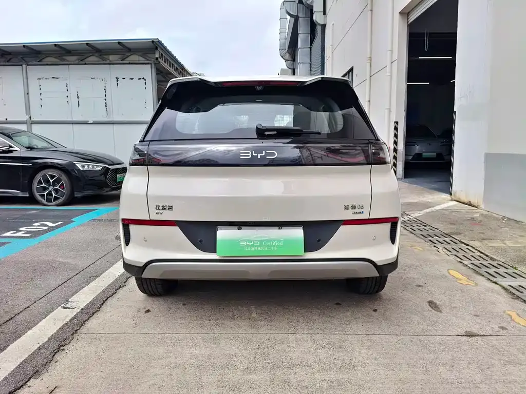 BYD Hiace 05 EV — фото 10