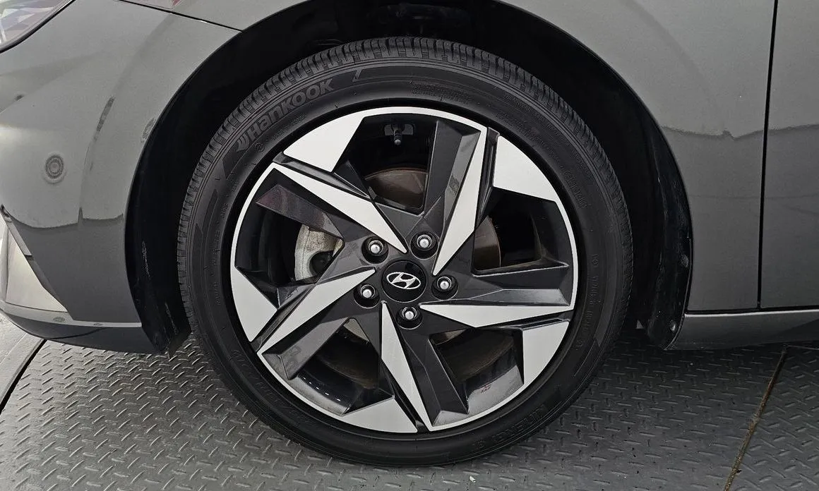 Hyundai AVANTE — фото 9