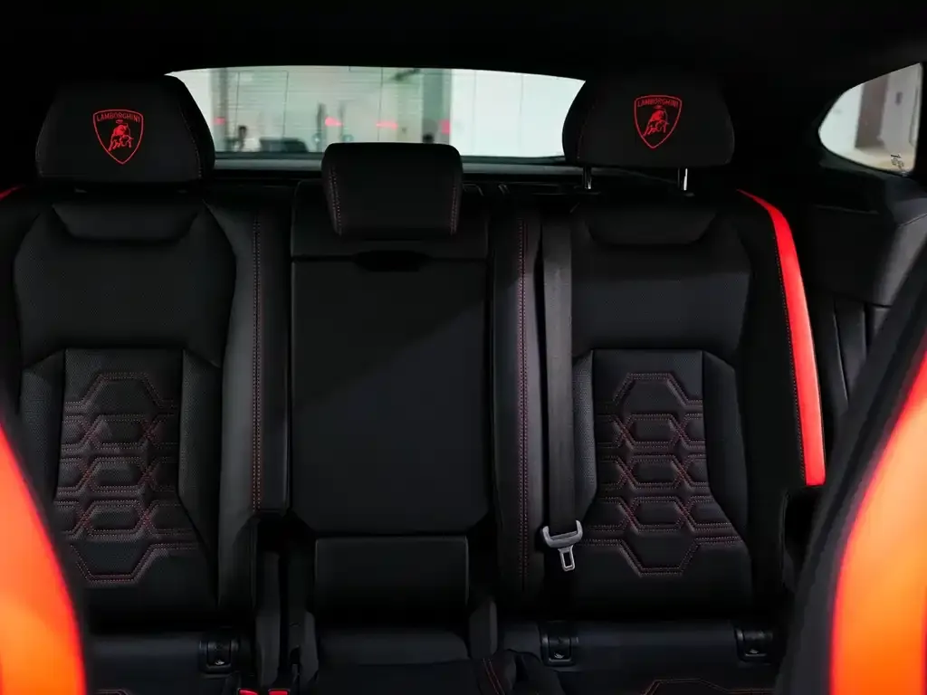 Lamborghini Urus SE — фото 3