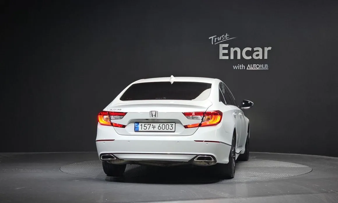 Honda Accord — фото 2