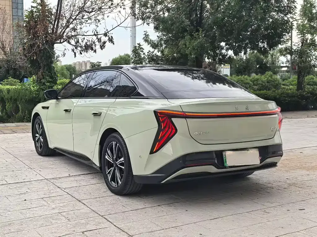 Hongqi EH7 — фото 9