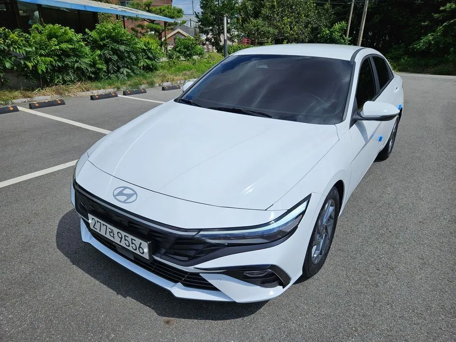 Hyundai AVANTE — фото 1