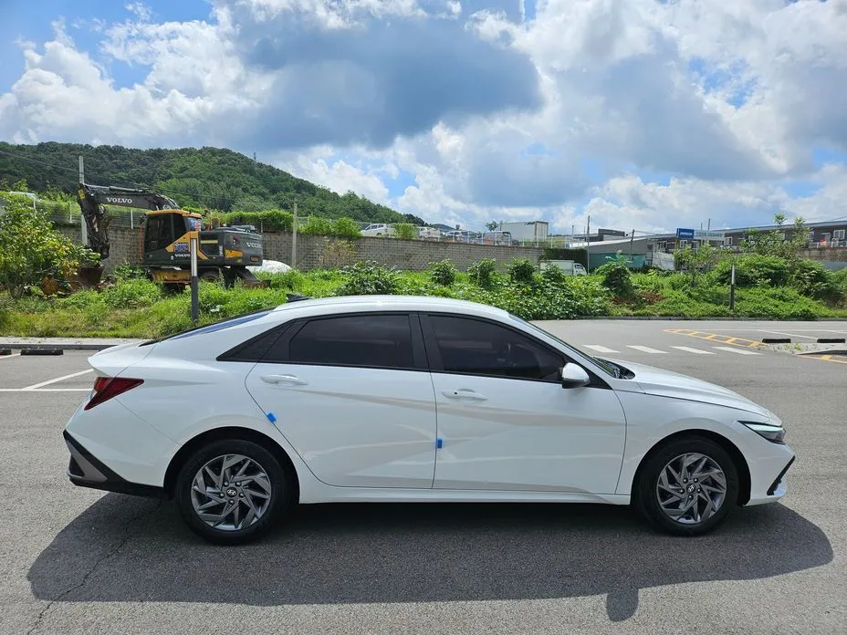 Hyundai AVANTE — фото 5