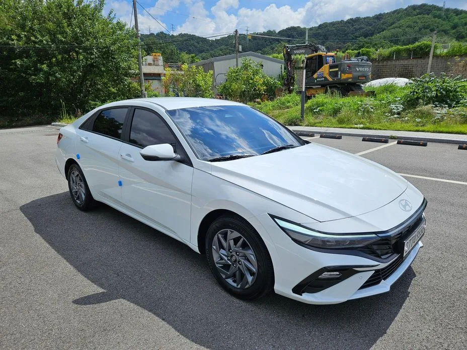 Hyundai AVANTE — фото 8