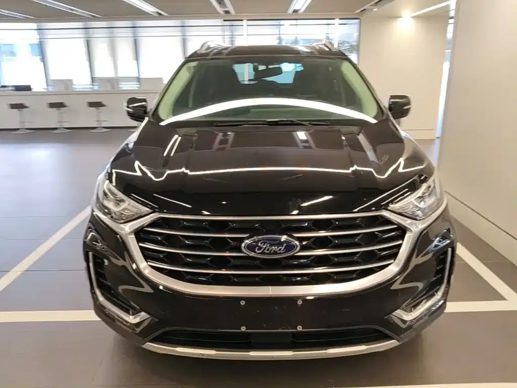 Ford Edge — фото 5