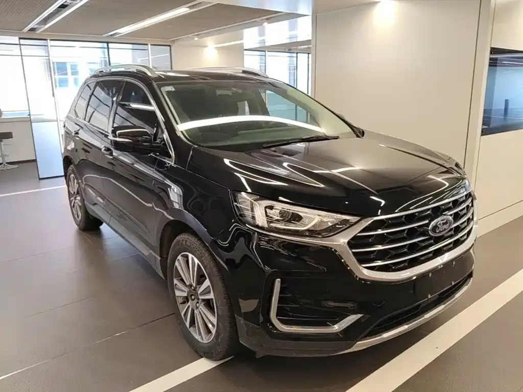 Ford Edge — фото 9