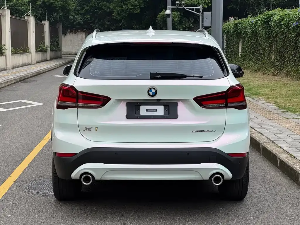 BMW X1 — фото 2