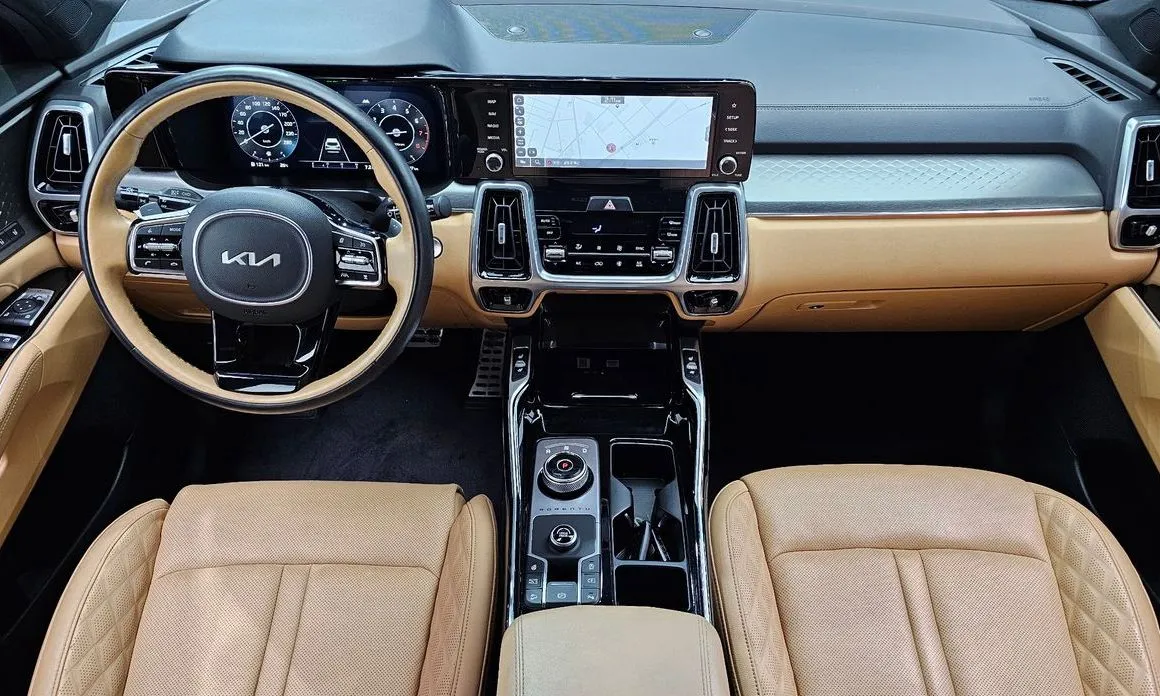 Kia Sorento — фото 7