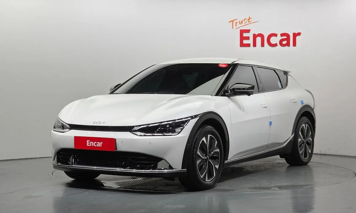 Kia EV6 — фото 1