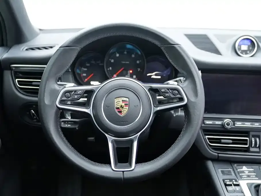 Porsche Macan — фото 2