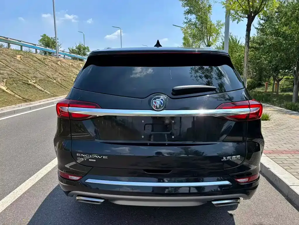 Buick Enclave — фото 3