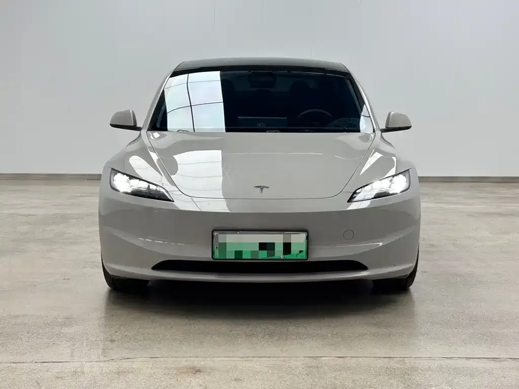 Tesla Model 3 — фото 6