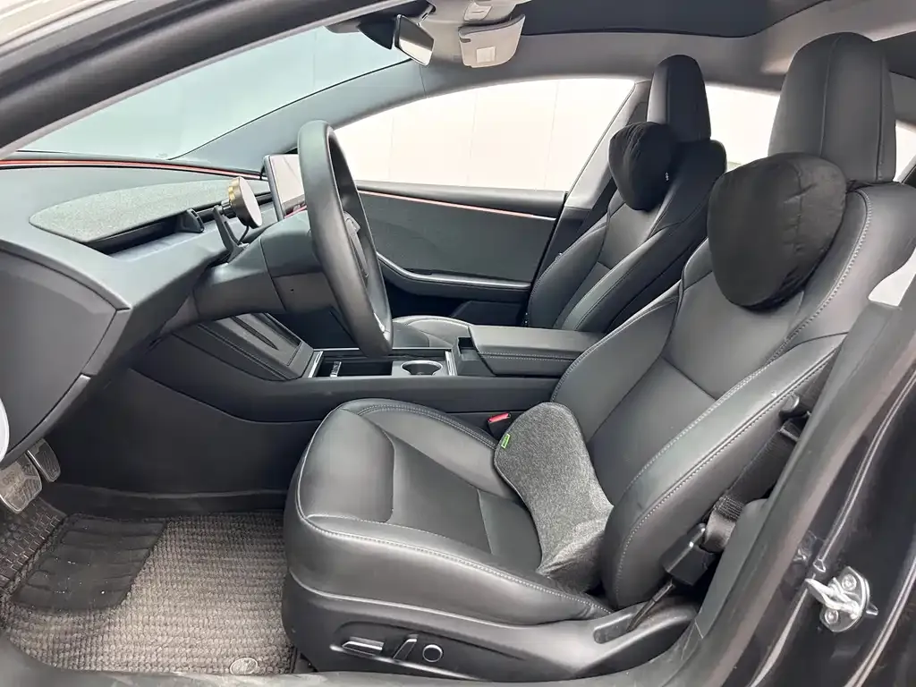 Tesla Model 3 — фото 9