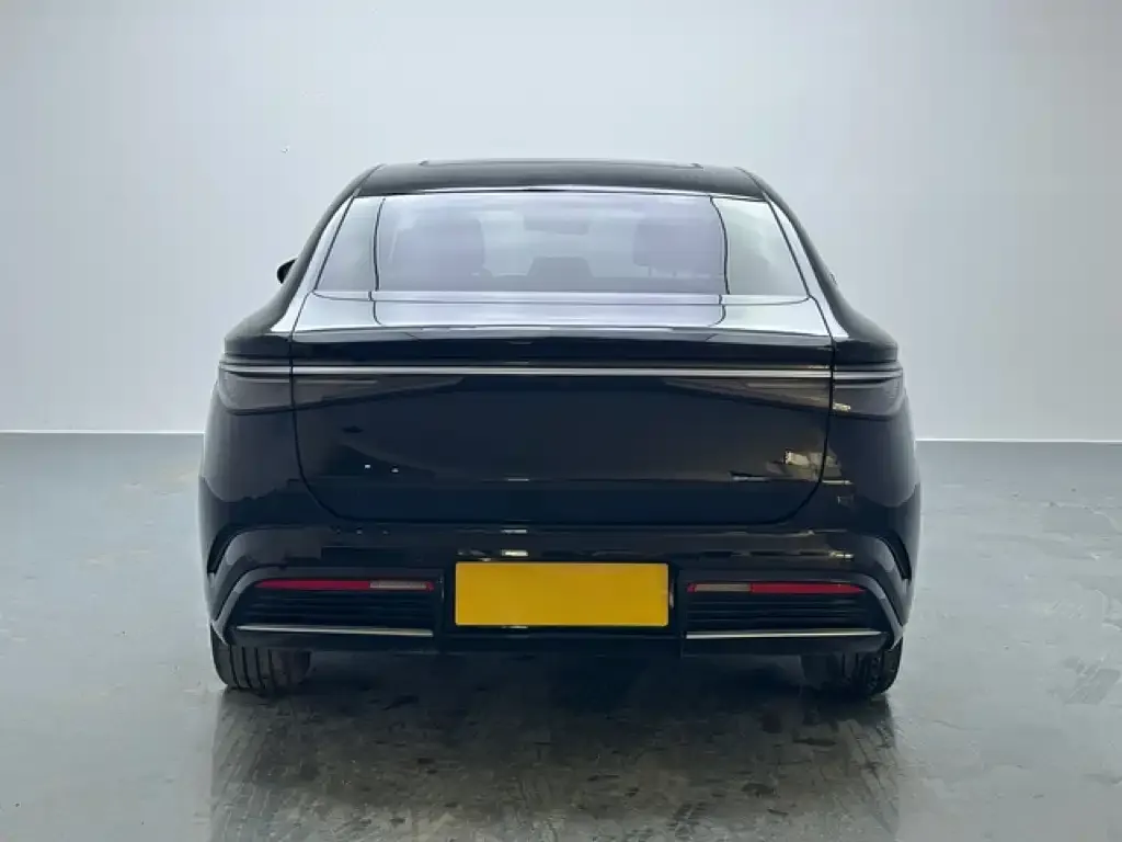 BYD Seal — фото 9