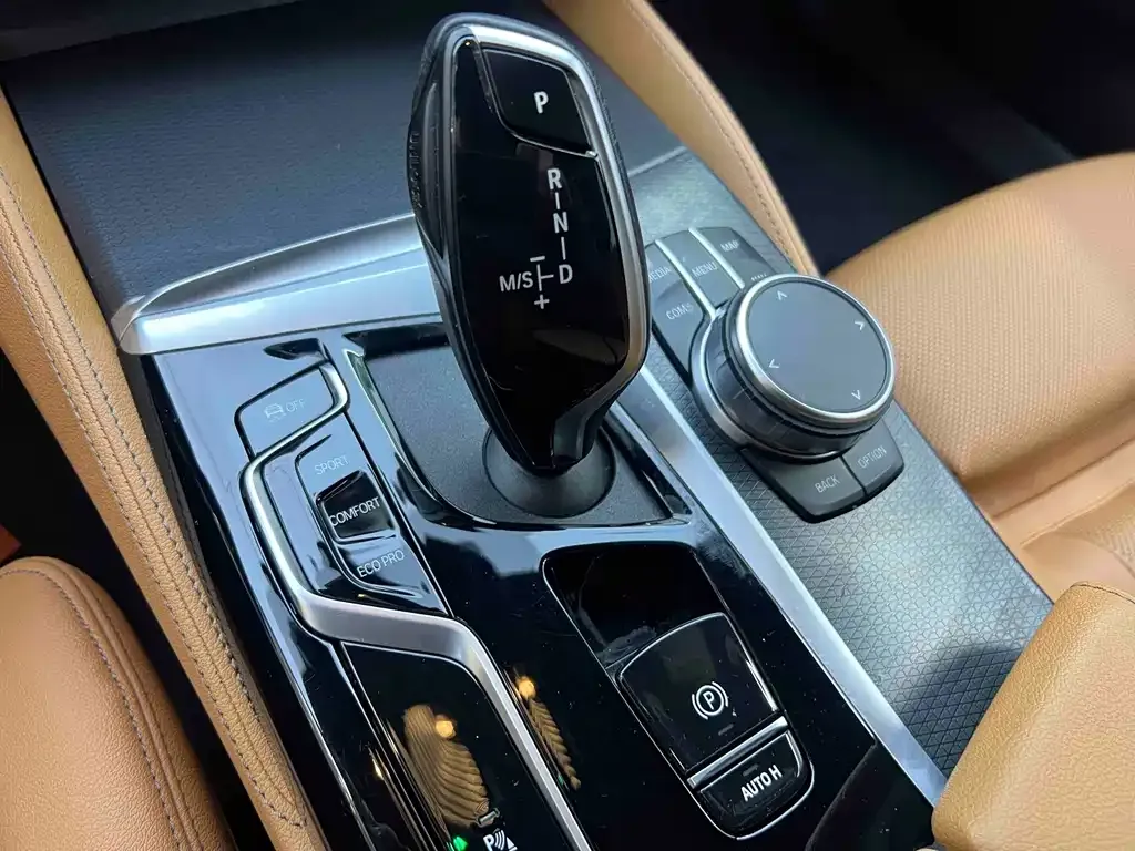 BMW 5 Series (Import) — фото 9
