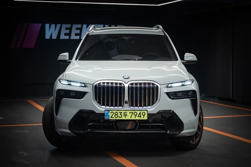 BMW X7 — фото 10