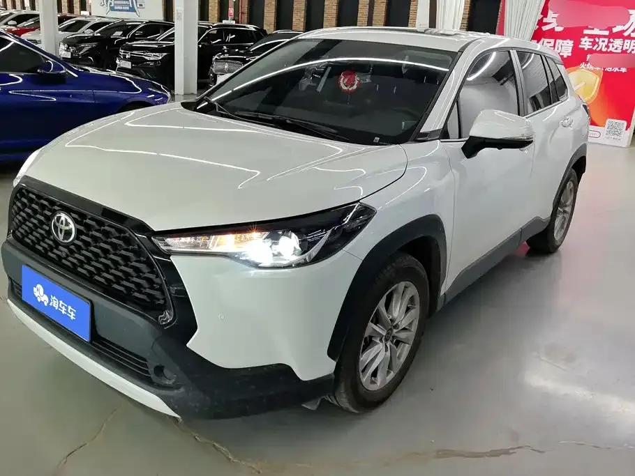 Toyota Corolla Cross — фото 1