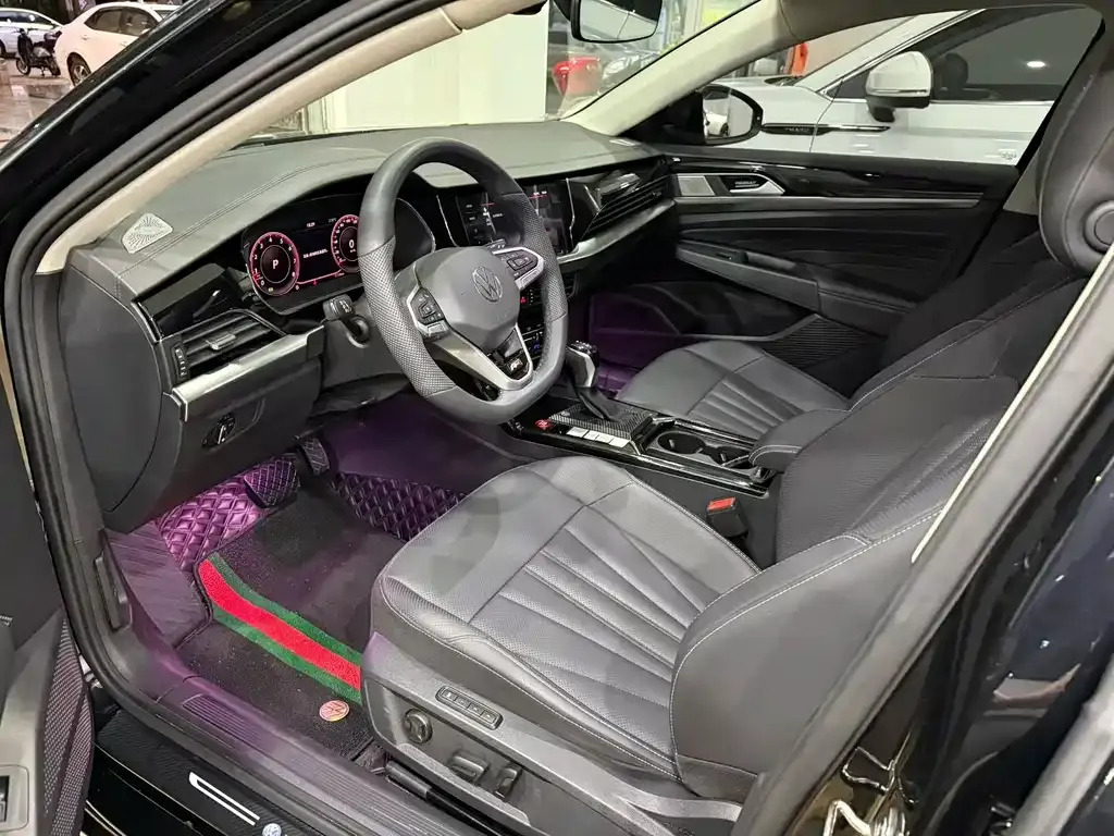 Volkswagen Passat — фото 8