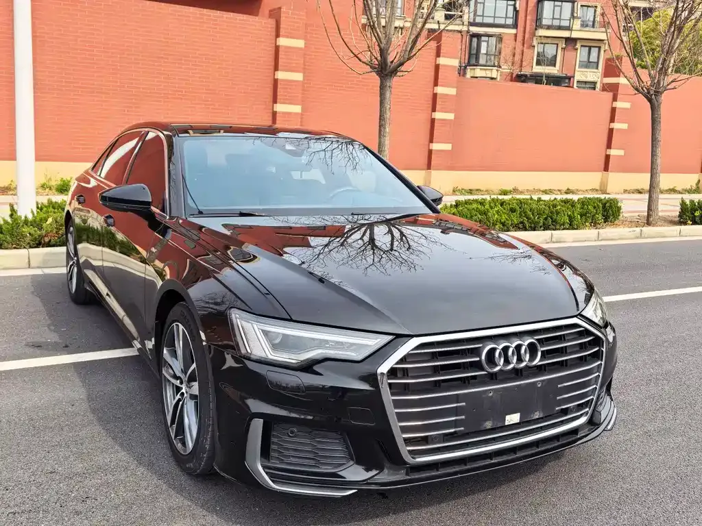 Audi A6L — фото 9