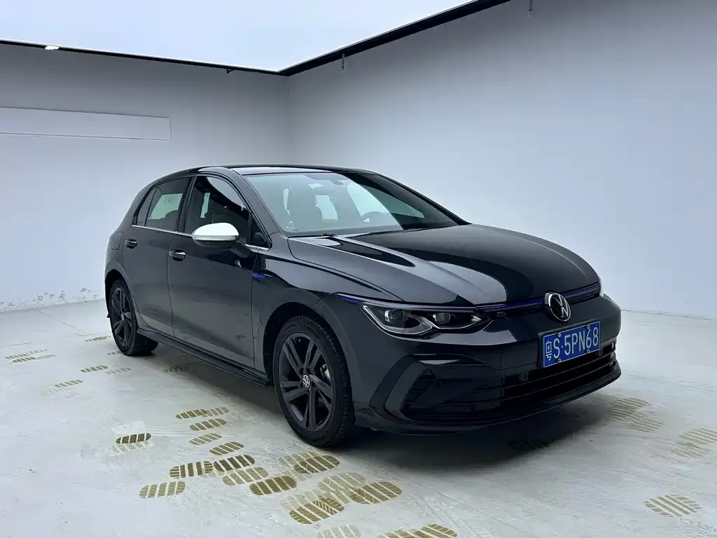 Volkswagen Golf — фото 5