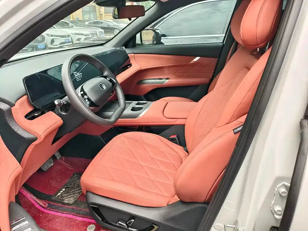 Changan CS75PLUS — фото 6