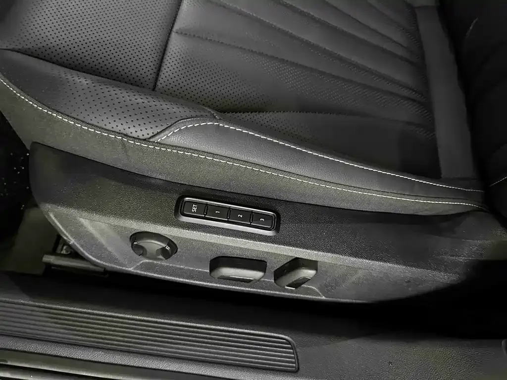 Volkswagen Passat — фото 2