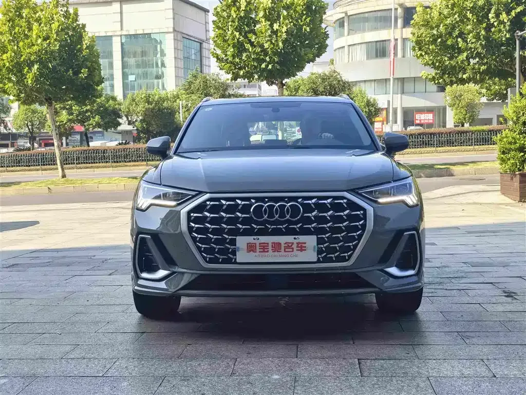 Audi Q3 — фото 5