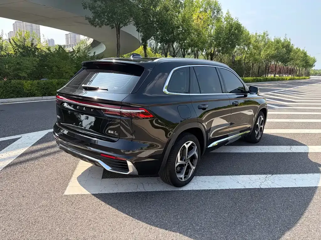 Geely Xingyue L — фото 9