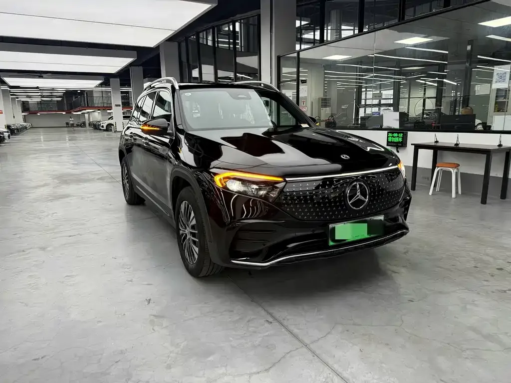 Mercedes-Benz EQB — фото 2