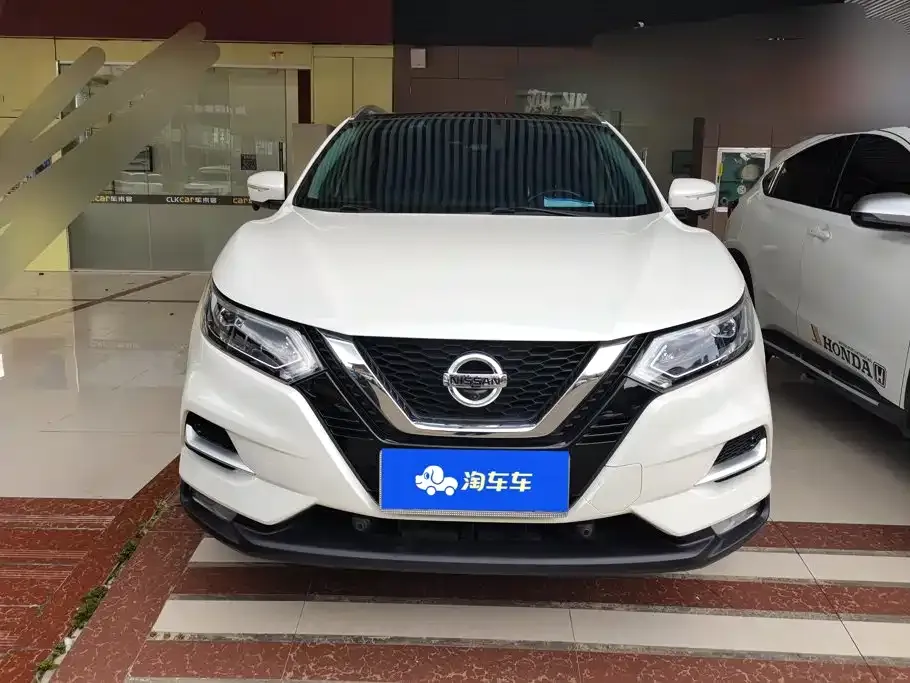Nissan Qashqai — фото 7