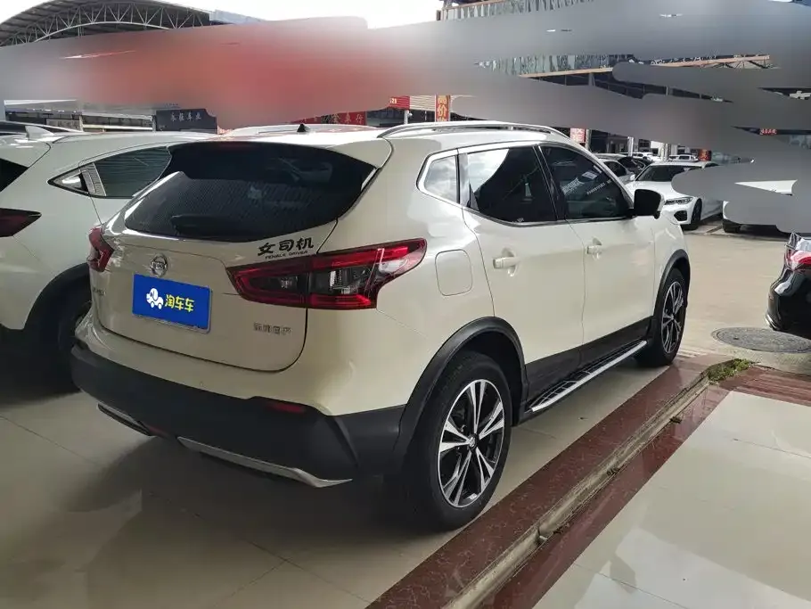 Nissan Qashqai — фото 9