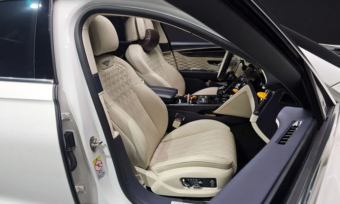Bentley Flying Spur — фото 6