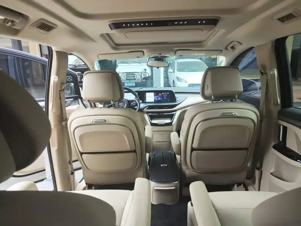 Buick GL8 Hybrid — фото 6
